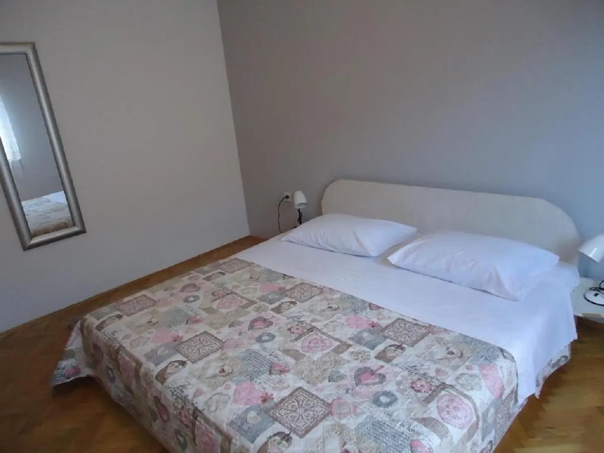 Apartments Marin1 - Near Pebble Beach Trogir