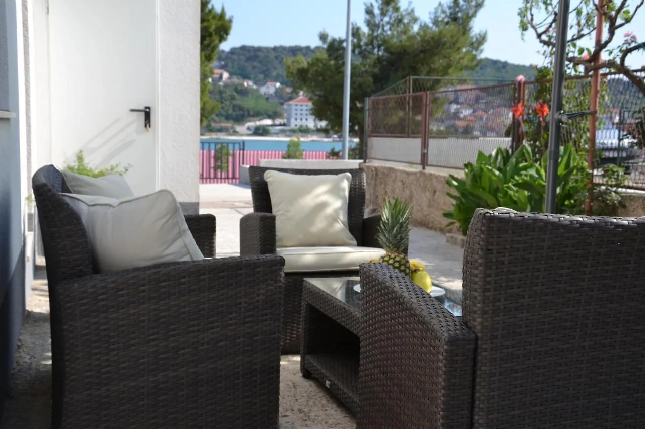 Apartments Marin1 - Near Pebble Beach Trogir 0*,  Croácia