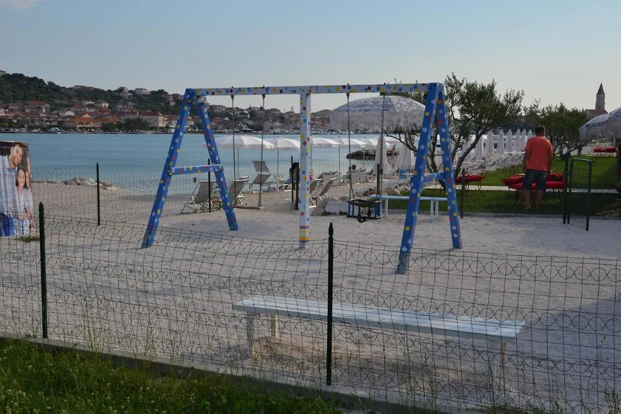 Apartments Marin1 - Near Pebble Beach Trogir Croácia